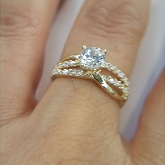 14k Solid Yellow Gold Hollow Engagement Ring - Picture 7 of 7